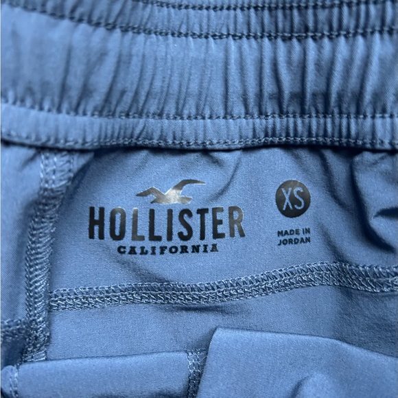 Men’s Hollister Blue Casual Shorts - Picture 2 of 2